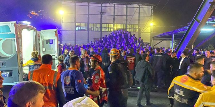 Bakan Dönmez’den maden faciasına ilişkin açıklama