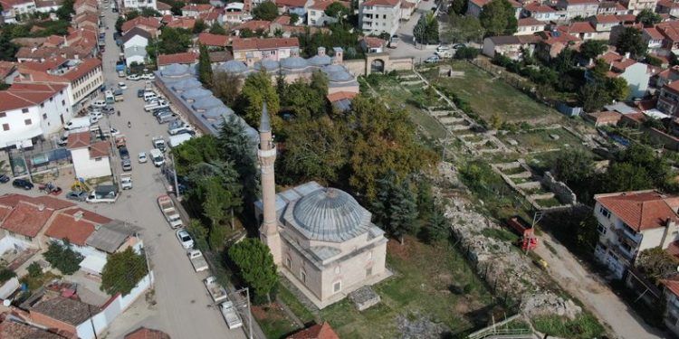 Bursa’da 442 yıllık külliye kültür sanat merkezi oldu