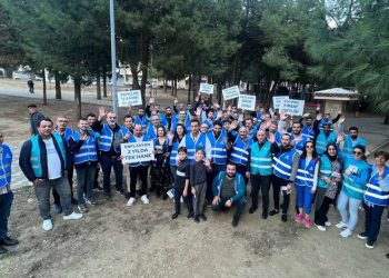 DEVA, mavi yeleklerle Bursa sokaklarında