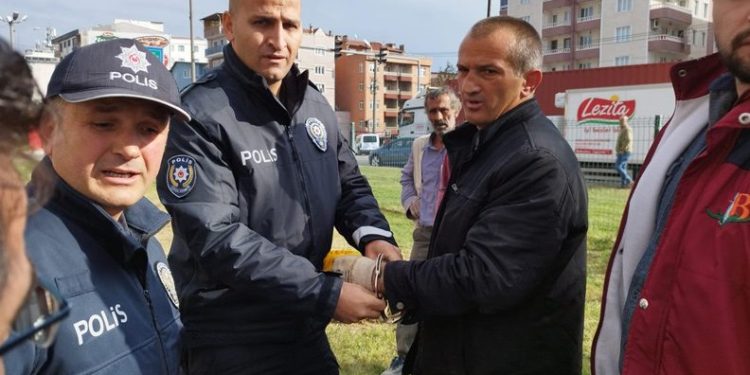 Bursa’da vatandaşlar yakalayıp polise telim etti