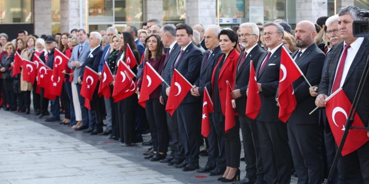 Nilüfer’de Cumhuriyet Bayramı gururla kutlandı