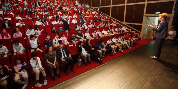 Çetinel, çocukların söyleşi konuğu oldu