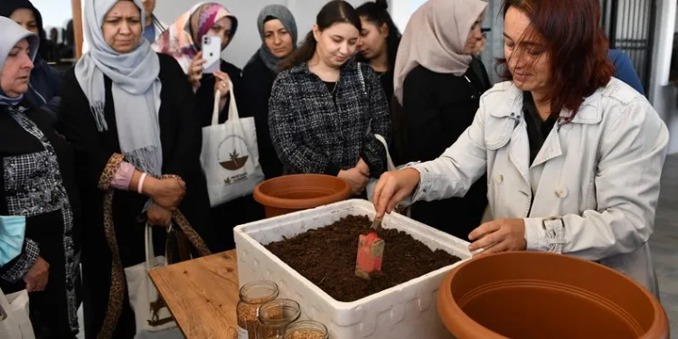 Osmangazi’de balkonlar tarım alanına dönüşüyor