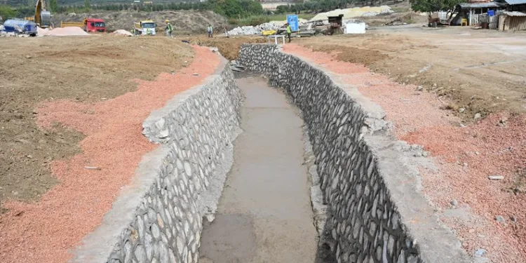 Bursa’da dere yataklarında kış hazırlığı