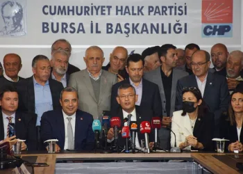 CHP’li Özgür Özel Bursa’da konuştu