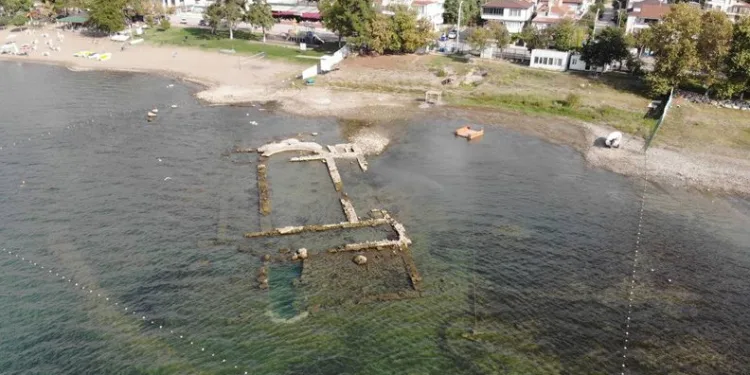 İznik Gölü’ndeki çekilme endişelendiren boyuta ulaştı
