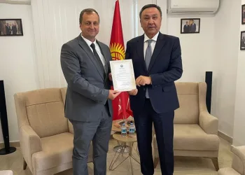 Kırgızistan’dan Başkan Usta’ya teşekkür belgesi