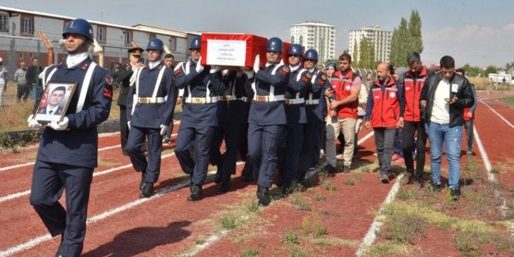 Şehit Kürşat Sert son yolculuğuna uğurlandı