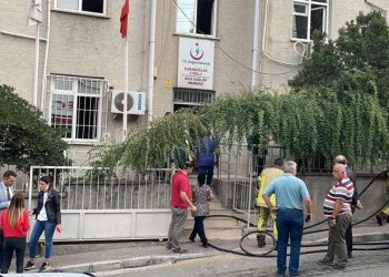 İzmir’de aile sağlığı merkezinde korkutan yangın