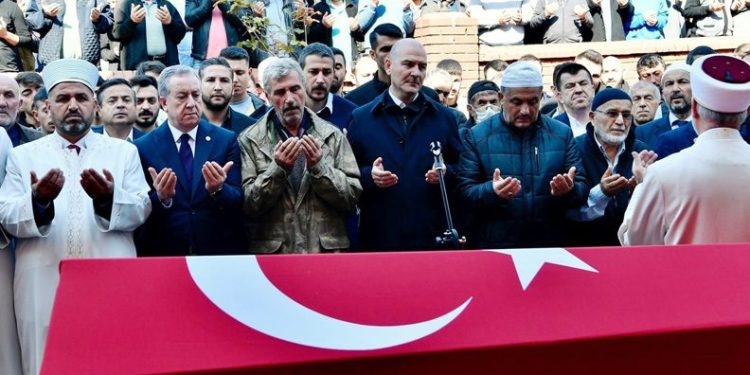 Maden şehidi Selçuk Ayvaz son yolculuğuna uğurlandı