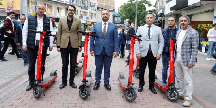 İnegöl’de e-scooter uygulaması başladı
