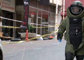 İstanbul Sarıyer’de şüpheli çanta alarmı