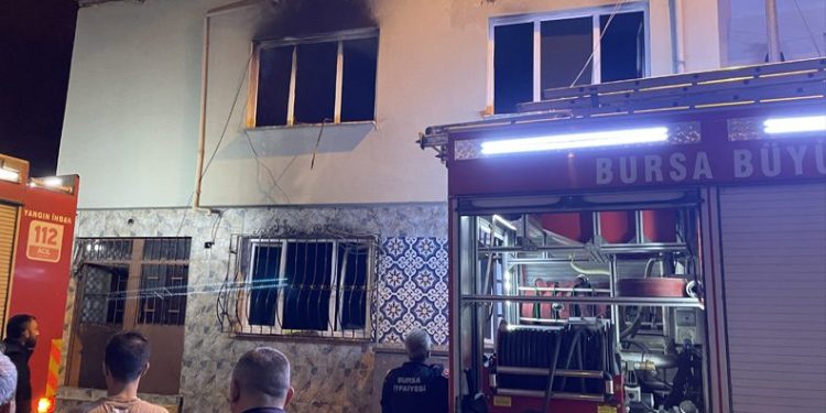 Bursa’da yaşadığı evi üçüncü kez ateşe verdi