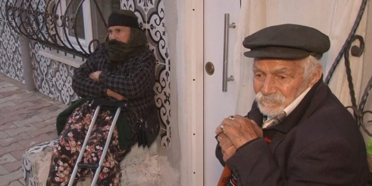 Ev sahibi daireyi satınca sokakta kaldılar