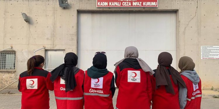 Cezaevindeki çocukların hayallerine Kızılay imzası