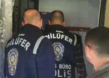 Bursa’da uyuşturucu tarlasına dönen eve baskın
