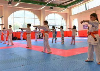 Yıldırım’da kış spor okullarına yoğun ilgi