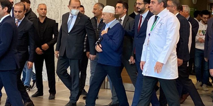 Binali Yıldırım taburcu oldu