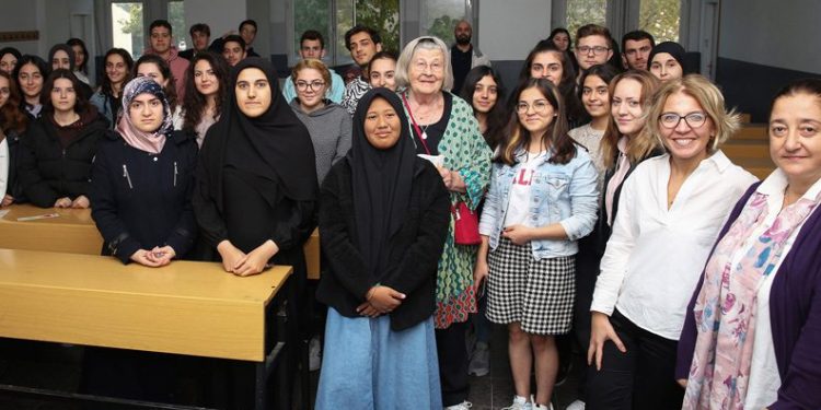 Yazar Kristin Dahl öğretmen adaylarıyla buluştu