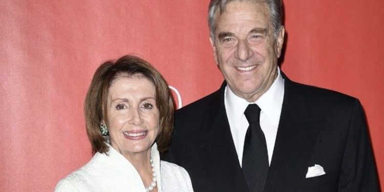 Pelosi’nin eşi evinde saldırıya uğradı
