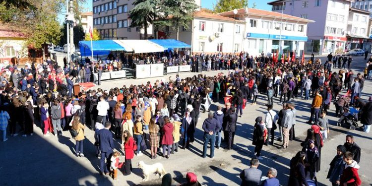 Bursa’nın ilçelerinde bayram coşkusu