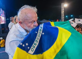 Brezilya’da seçimin galiba Lula