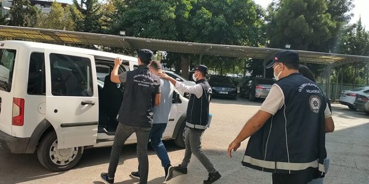 Mersin’de göçmen kaçakçılığı operasyonu