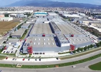 Bursa’da dev fabrika üretime ara veriyor