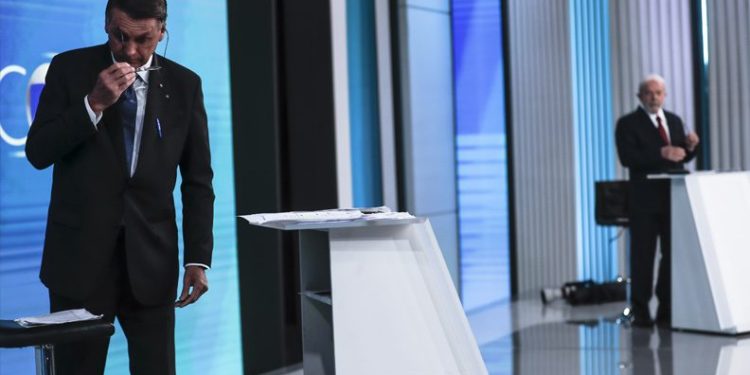 Brezilya’da seçim heyecanı! Son kozlarını paylaştılar