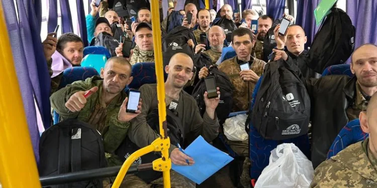 Esir takasında 32 Ukraynalı asker serbest bırakıldı