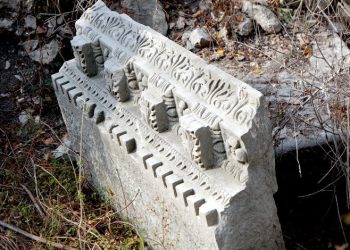 Bursa’daki antik kentin tapınağı gün yüzüne çıkarılıyor