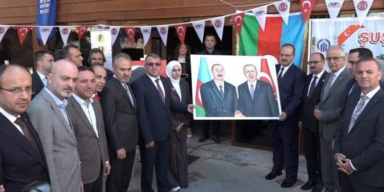 Yağlı boya sergisi Bursa’da beğeniye sunuldu