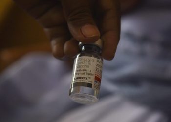 Milyonlarca doz aşı imha edildi