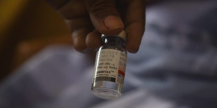 Milyonlarca doz aşı imha edildi