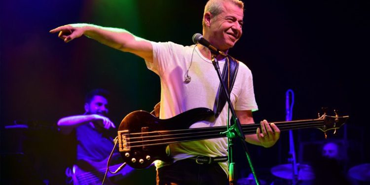 Levent Yüksel’den Bursa’da nostaljik konser