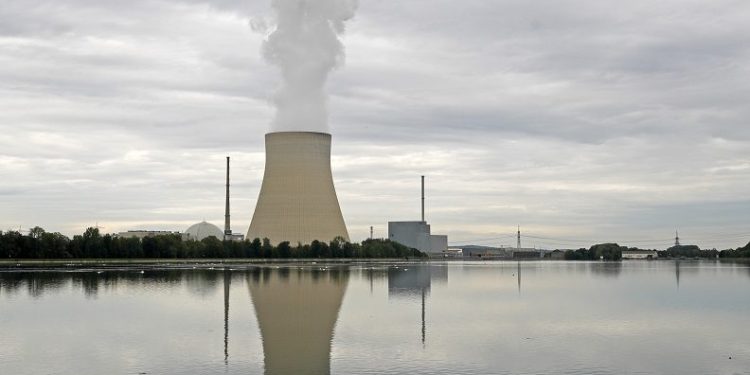 Almanya’dan nükleer santraller kararı