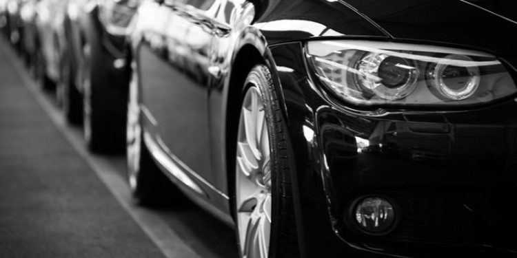 Otomobil satışları yüzde 8,2 azaldı