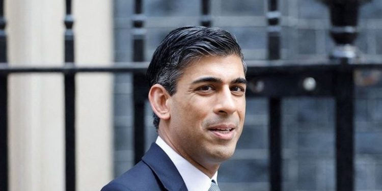 Başbakanlık için adaylığını açıkladı