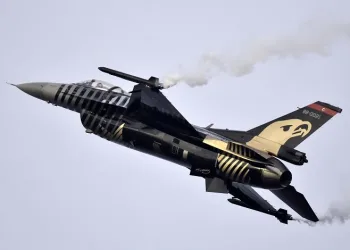 SOLOTÜRK, Bursa’da gösteri uçuşu yaptı