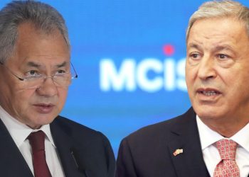 Bakan Akar Rus mevkidaşıyla görüştü