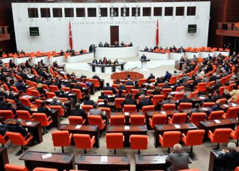 Mali ve Orta Afrika tezkeresi kabul edildi