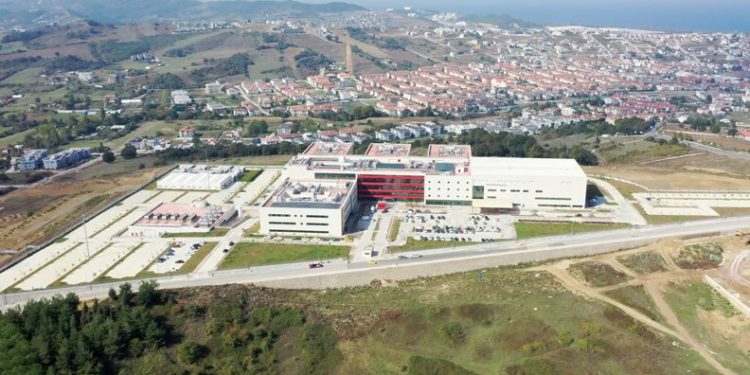 Yeni Yalova Hastanesi hizmet vermeye başladı