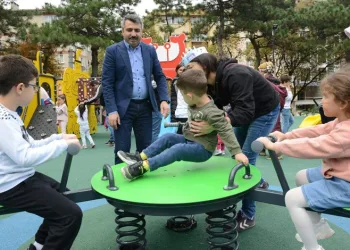 Bursa Yıldırım’ın sokaklarında şenlik var