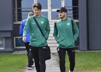 Bursaspor, İzmir’e hareket etti