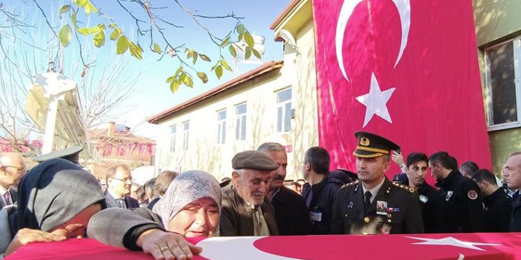 Bursalı şehit son yolculuğuna uğurlandı