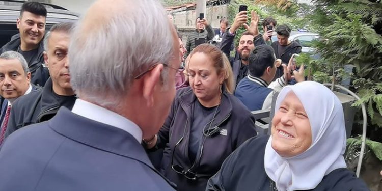 “Sizden de bir dik duruş istiyoruz”