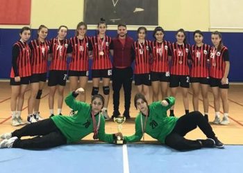 Osmangazi Belediyespor üçüncülük kürsüsünde