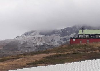Uludağ’ın zirvesi beyaza büründü