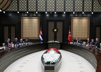 Küba ile 6 anlaşma imzalandı