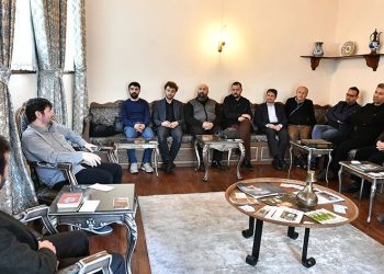 Edebiyatseverler Kedili Tekke’de Buluştu